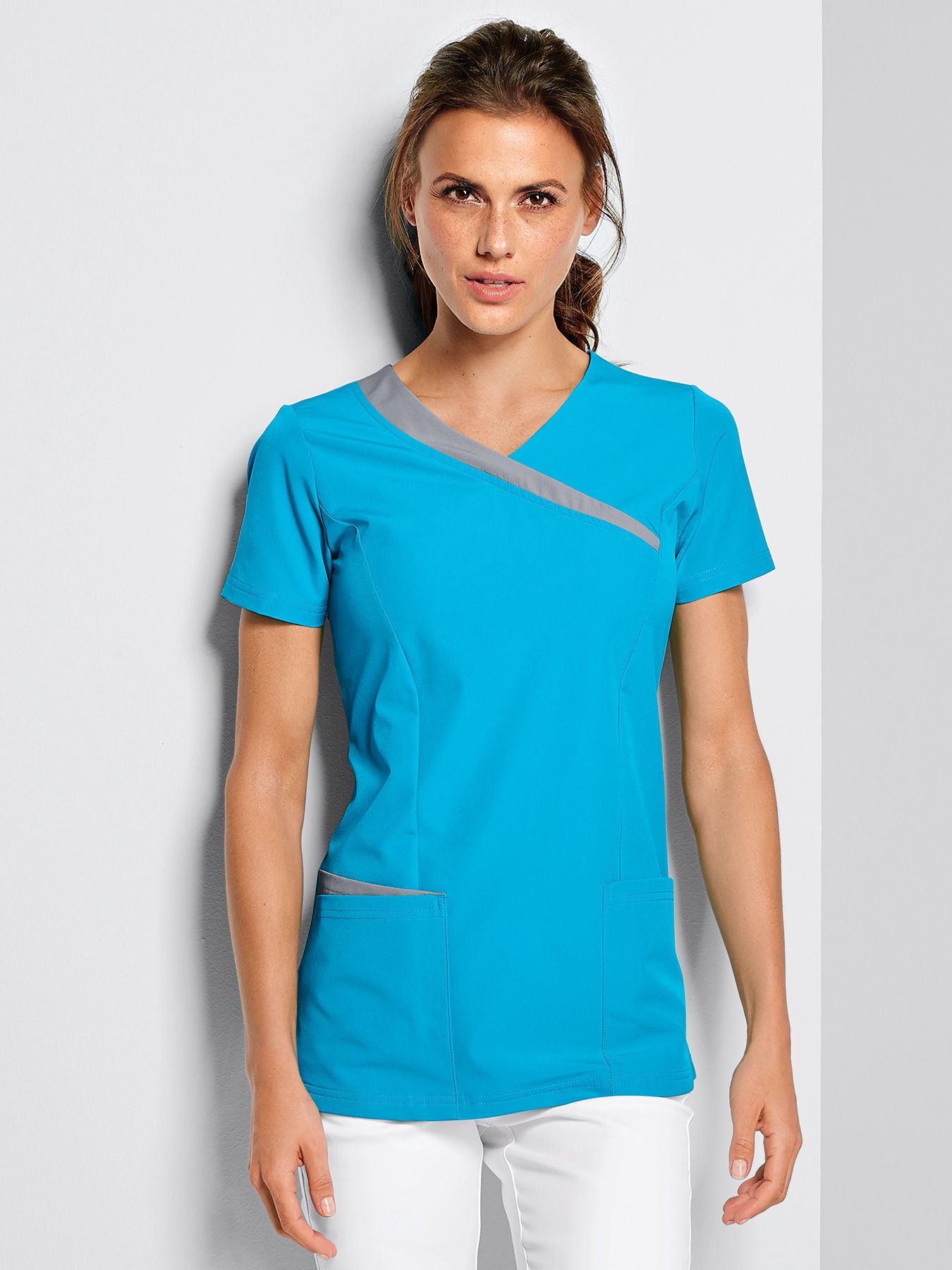 Naisten yläosa, V-pääntie 