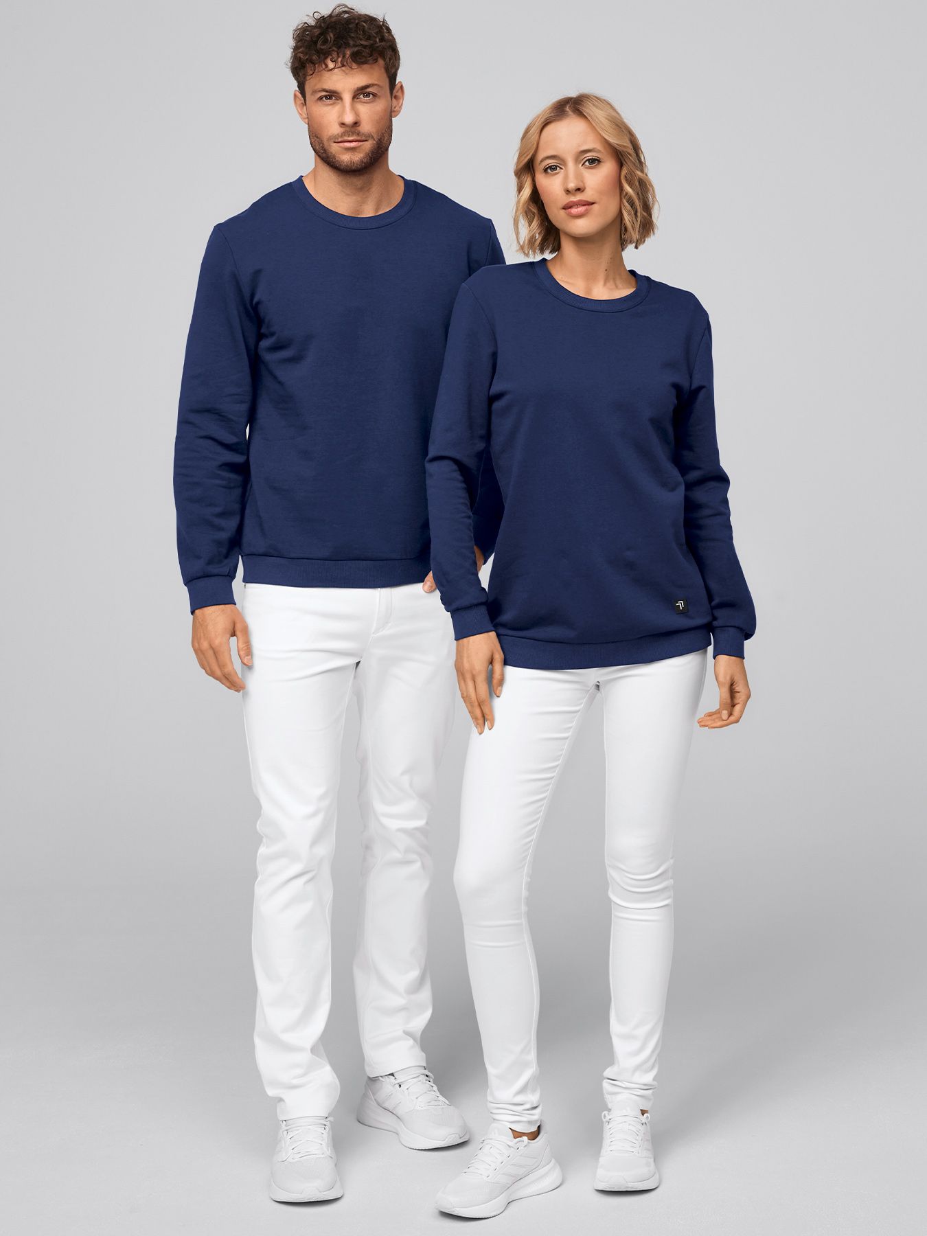 Unisex-collegepaita KLEVE