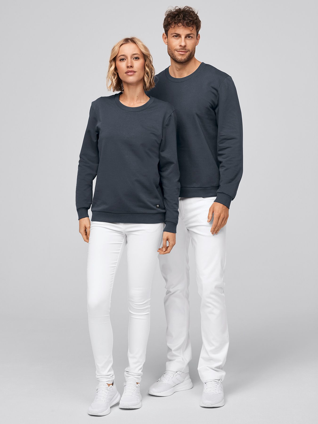 Unisex-collegepaita KLEVE