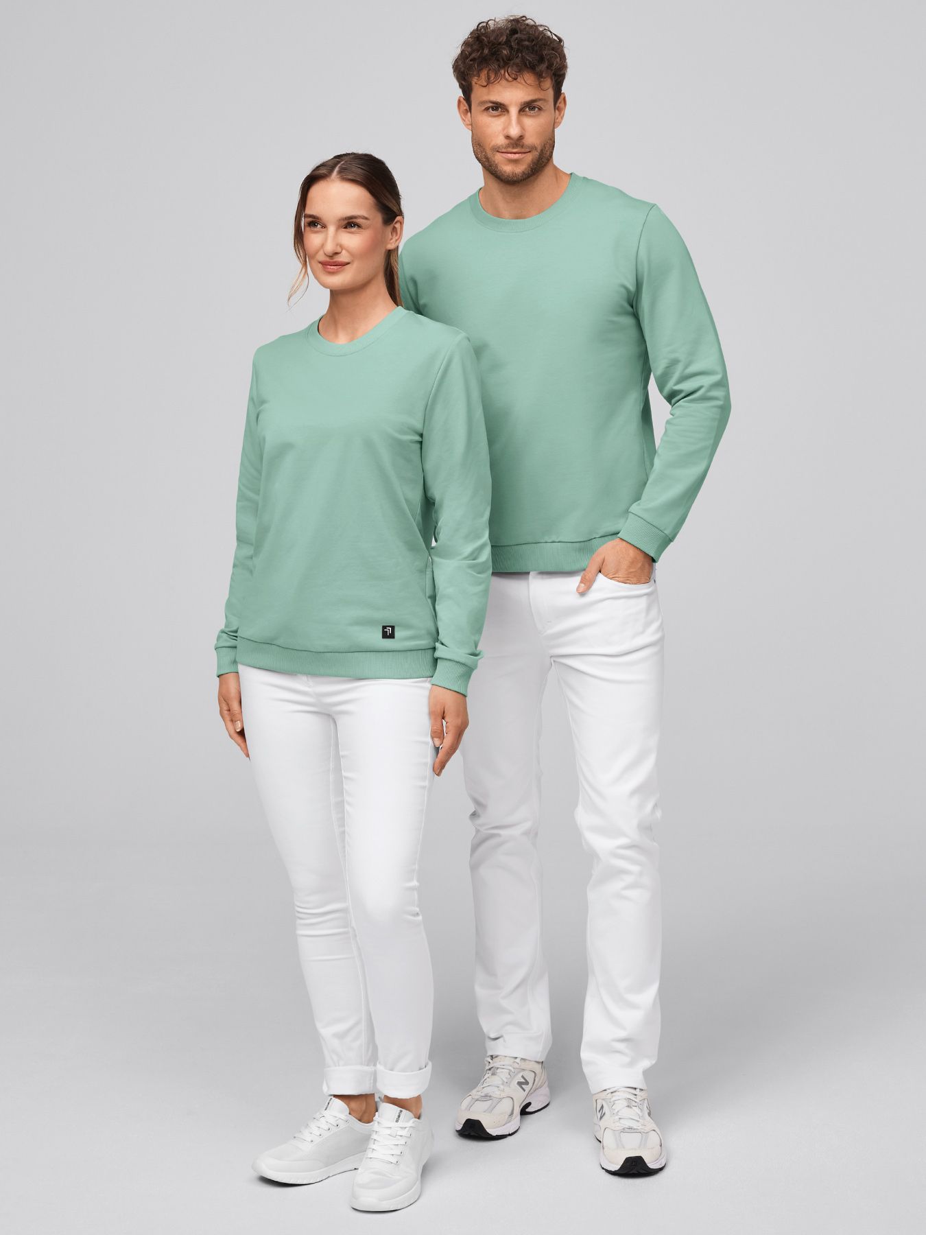 Unisex-collegepaita KLEVE