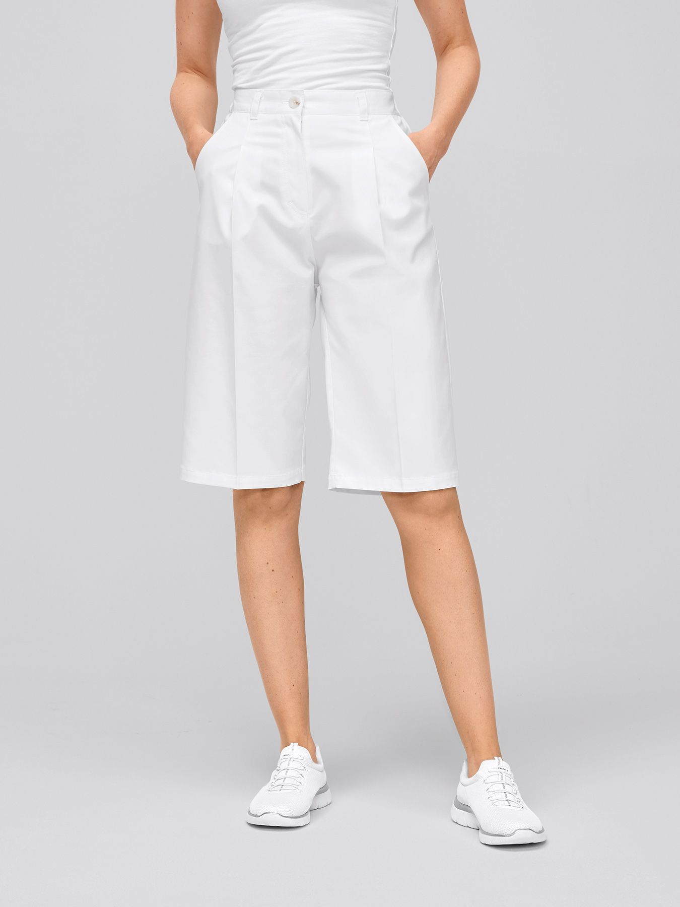 Naisten stretch -shortsit KAHLA